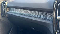 Volvo Xc40 2.0 B4P R DESIGN Pro 5dr Auto Petrol Estate